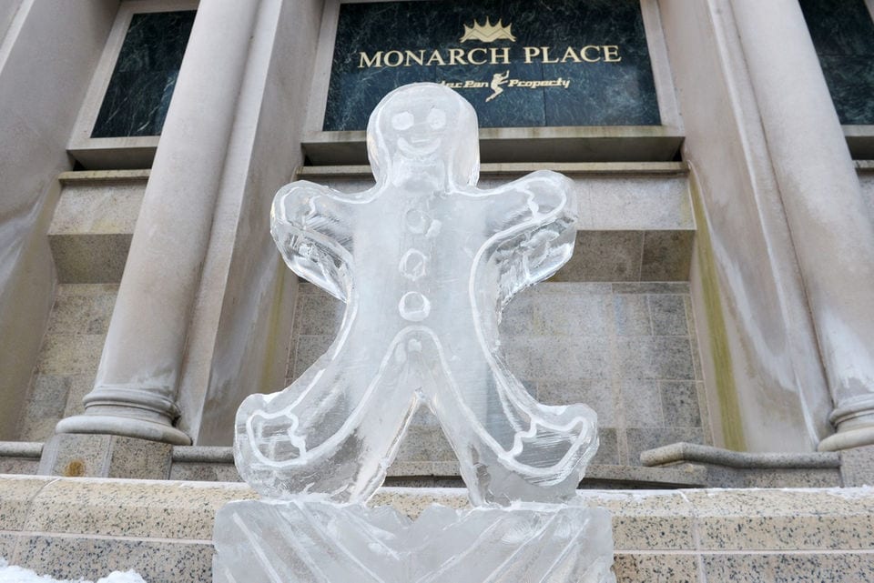 Stopping by our games? Make sure you check out our ice sculpture in front  of the MassMutual Center, brought to you by the Springfield BID! 🧊