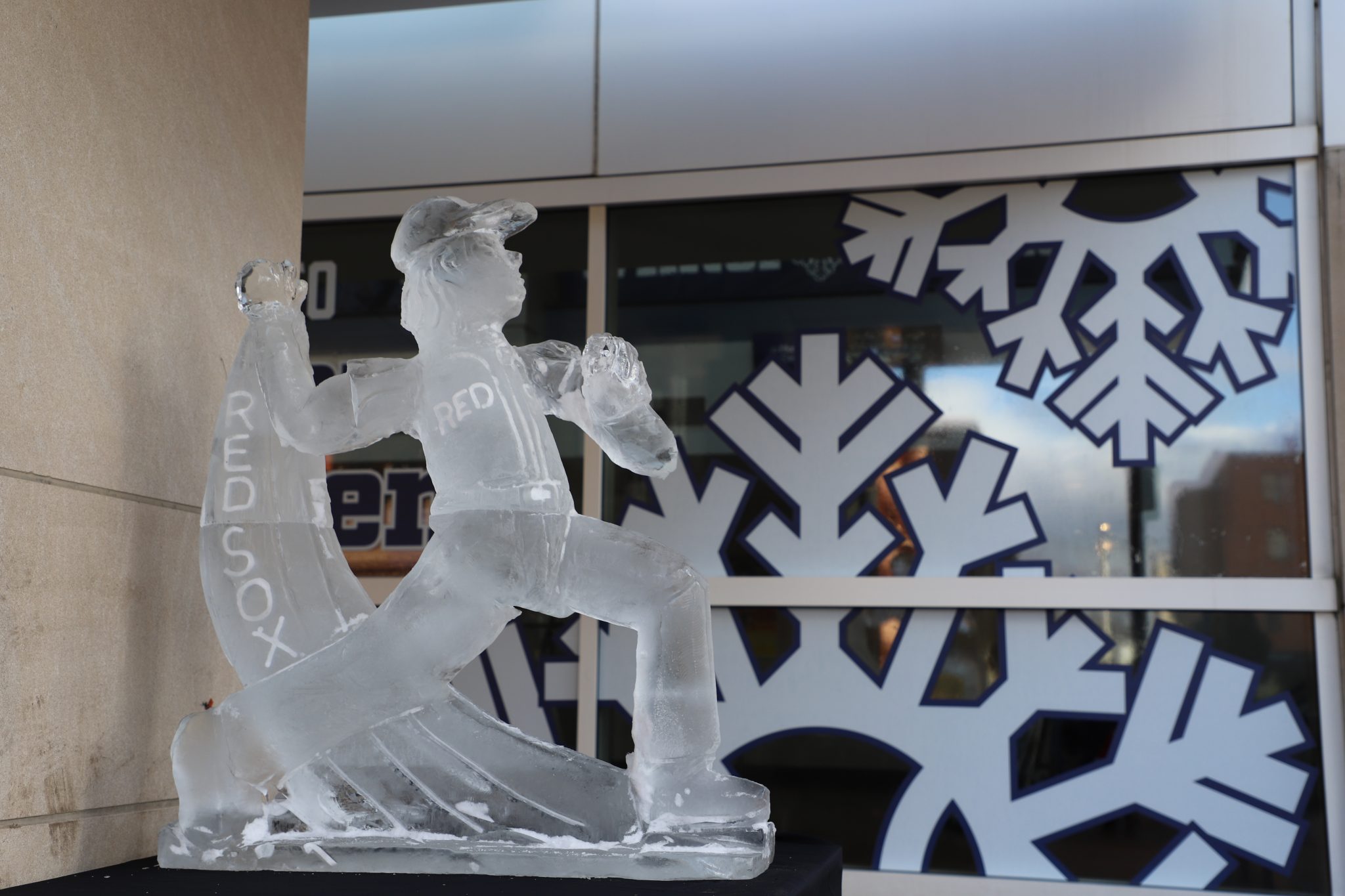 Stopping by our games? Make sure you check out our ice sculpture in front  of the MassMutual Center, brought to you by the Springfield BID! 🧊